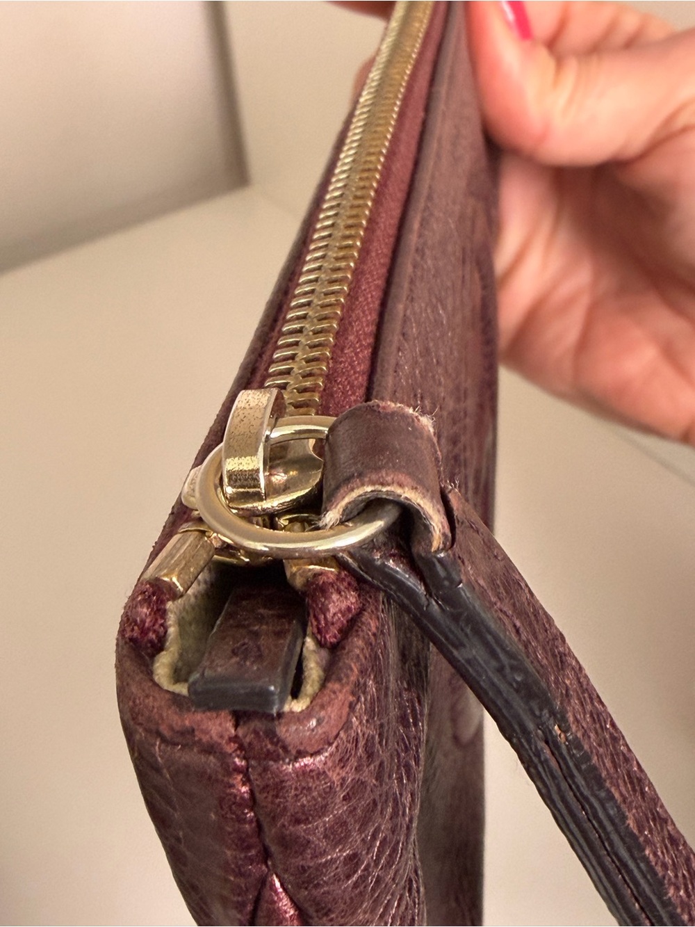 Gucci Soho Metallic Leather Wristlet Clutch Burgundy - Picture 2 of 10